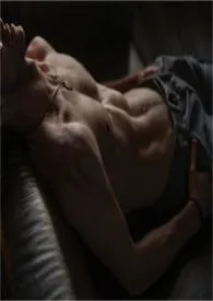 爱欲囚禁论（强制NP骨科）